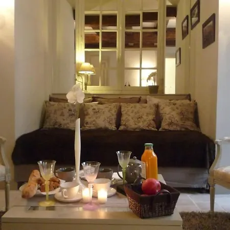 Heart Of Marais Typical, Charming & Calm شقة باريس