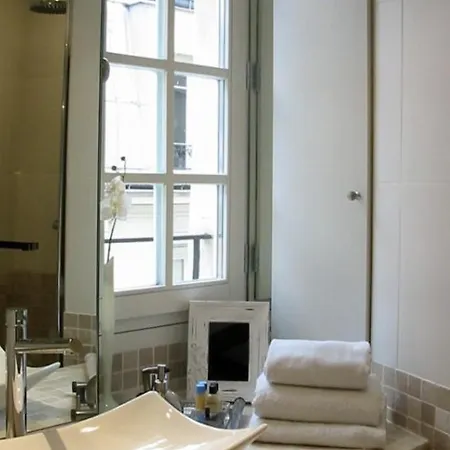 Heart Of Marais Typical, Charming & Calm شقة باريس